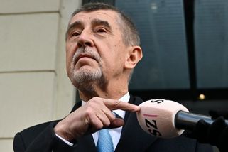 Estébácký a politický odpad. Politici kritizují Ba...